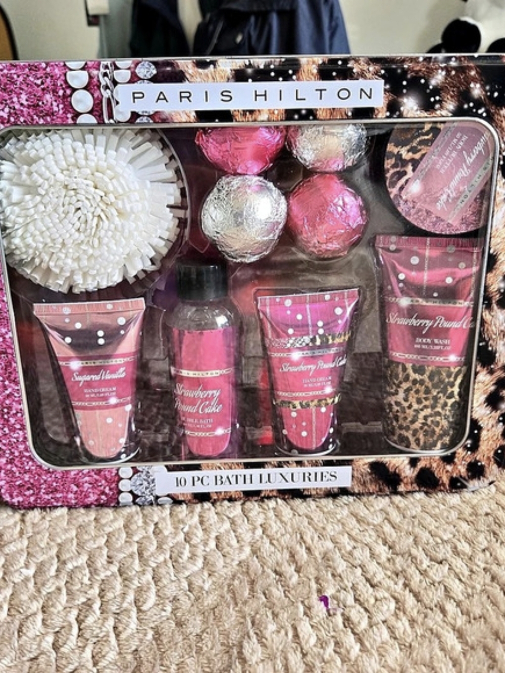 Paris Hilton Blissful Wishes 10 PC Bath Luxuries 10 PC Bath Luxuries Gift Set - Picture 2 of 8